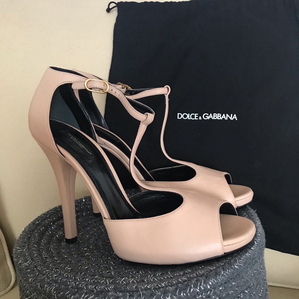 DOLCE & GABBANA Italian leather pump